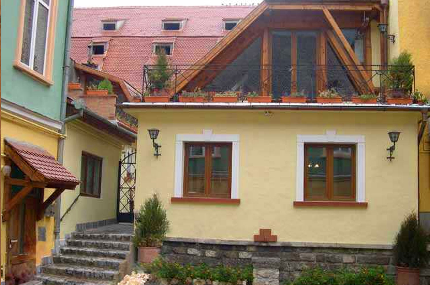 Casa Rozelor Brasov - Distinctive, special, fancy hotels in Romania