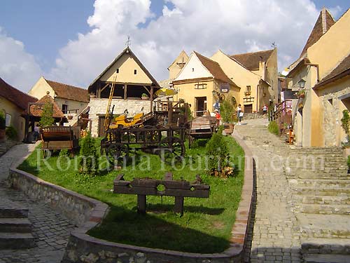 Rasnov Fortress Image - Near Brasov - Transylvania, Romania