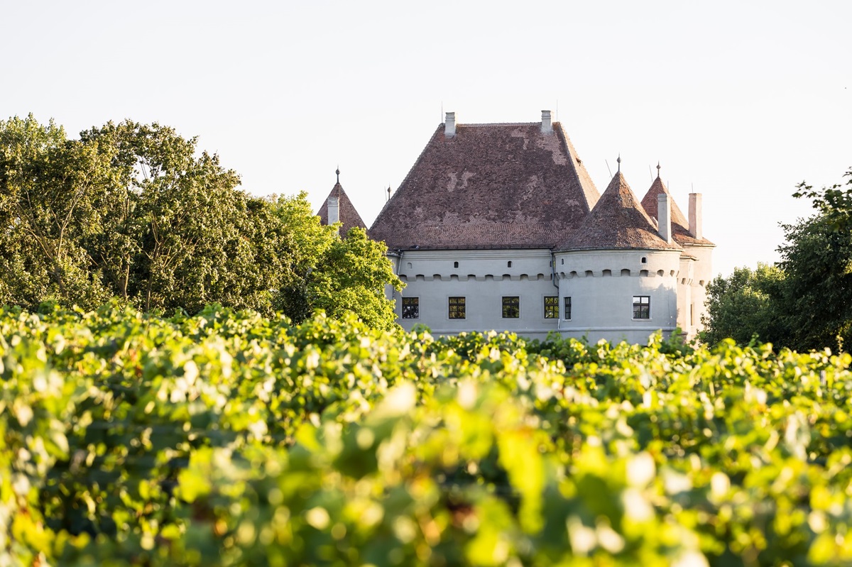 Haller Mansion in Jidvei Wine Region