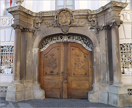 Casa cu Cariatide, Sibiu - Romania