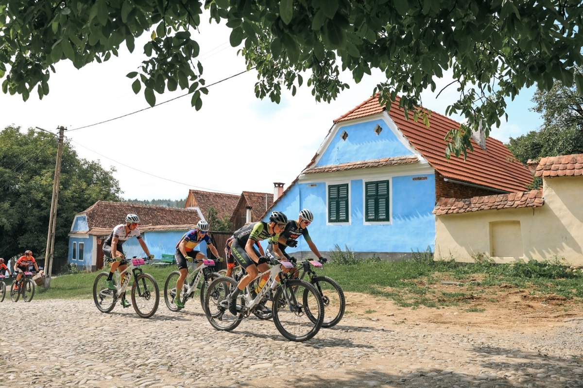 saschiz-cycling-in-transylvania